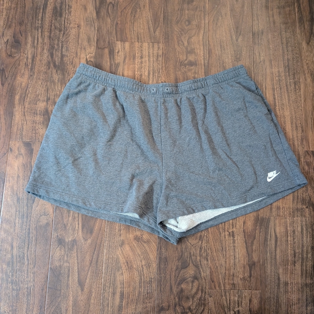 Nike 3x Women's Athletic Gray Shorts Plus Size Elastic Waist Shorts